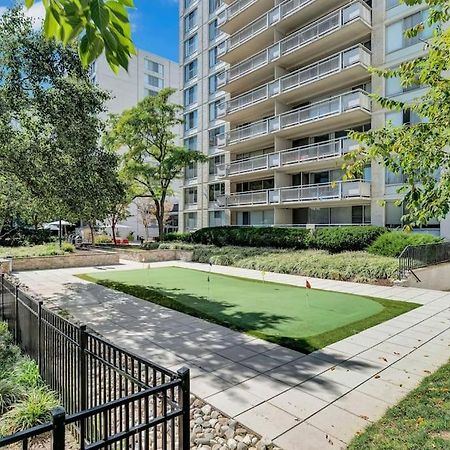 Charming Apartment At Crystal City With Amazing Amenities Arlington Ngoại thất bức ảnh