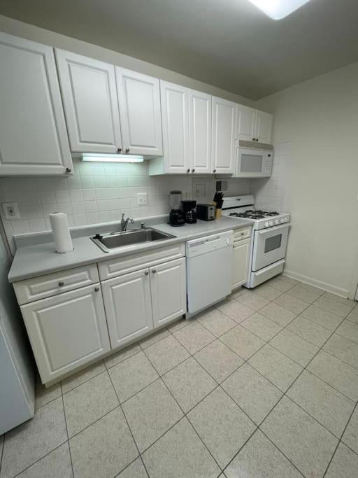 Charming Apartment At Crystal City With Amazing Amenities Arlington Ngoại thất bức ảnh