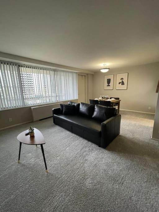 Charming Apartment At Crystal City With Amazing Amenities Arlington Ngoại thất bức ảnh