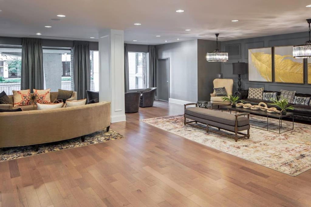 Charming Apartment At Crystal City With Amazing Amenities Arlington Ngoại thất bức ảnh